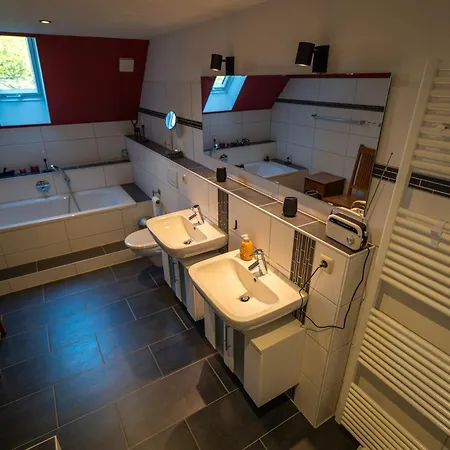 Jachthuus בית נופש *